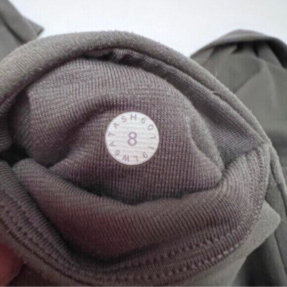 Lululemon Align Jogger Crop *23" Grey Sage EUC Nulu Size 8 EUC - Picture 5 of 14
